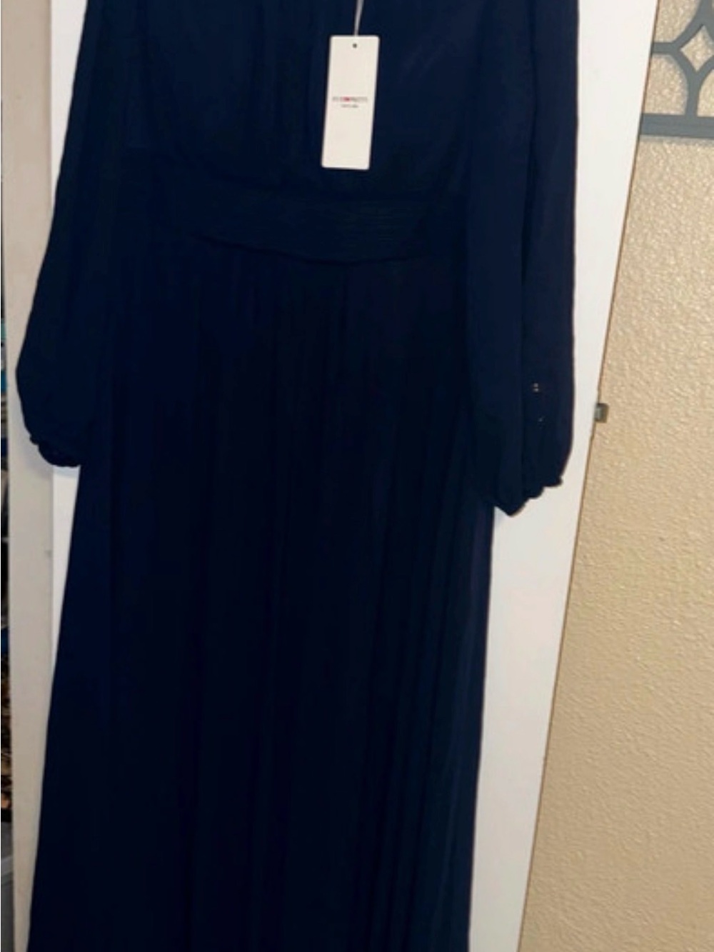 Black Long Sleeve Maxi Dress - Classic Elegant Style